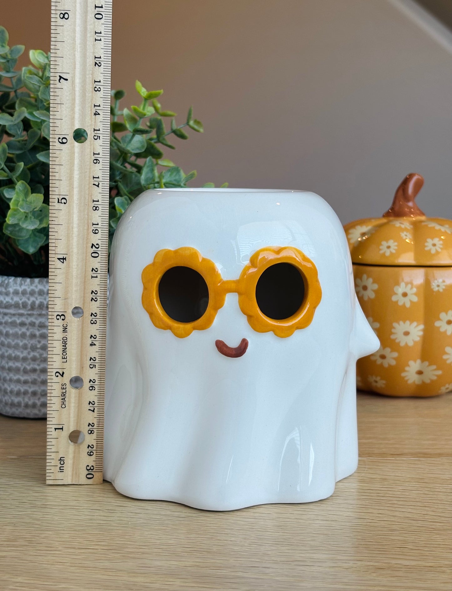 Groovy Ghost Wax Warmer
