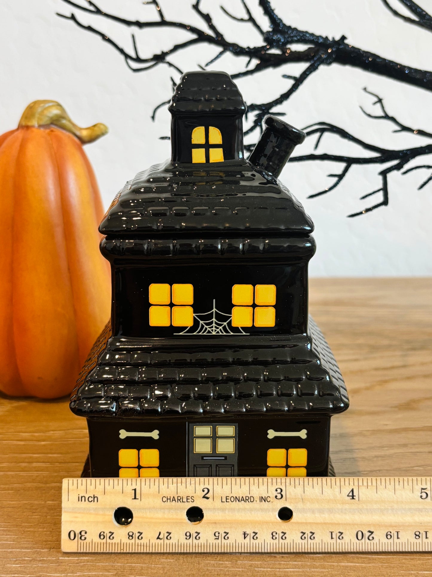 Two-Story Haunted House Wax Warmer