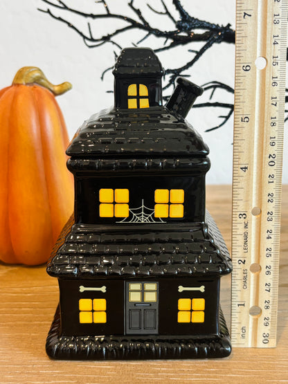 Two-Story Haunted House Wax Warmer