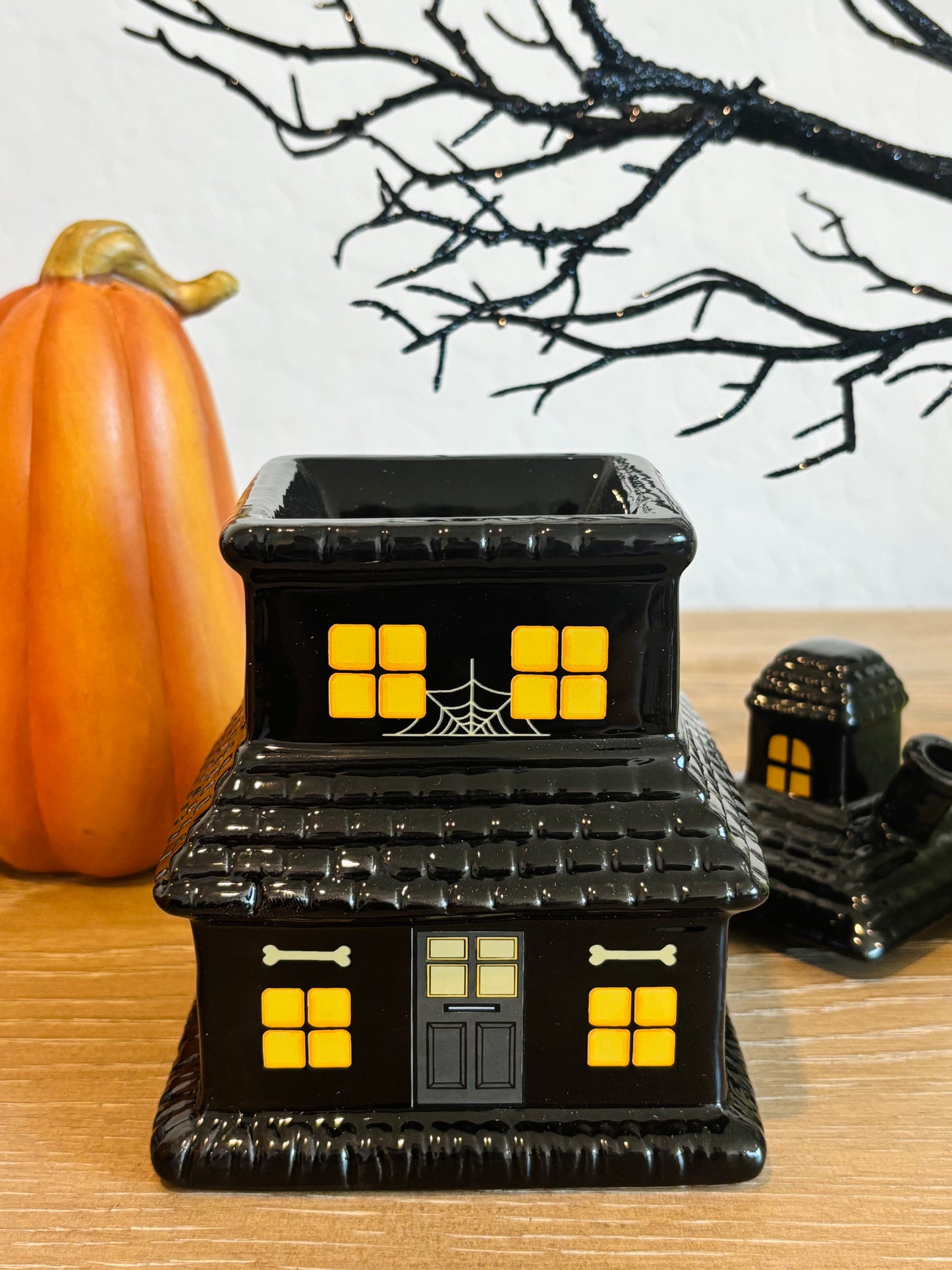 Two-Story Haunted House Wax Warmer