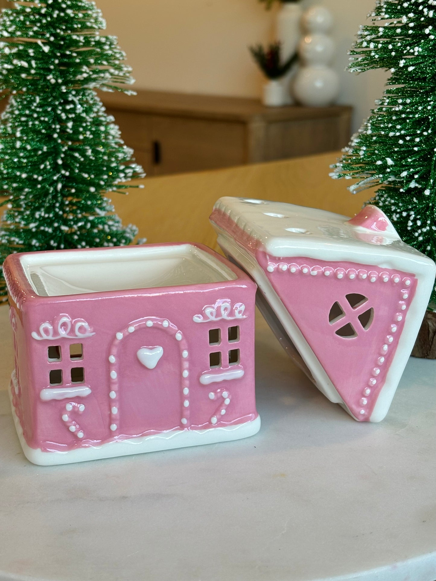 Pink Gingerbread House Wax Warmer